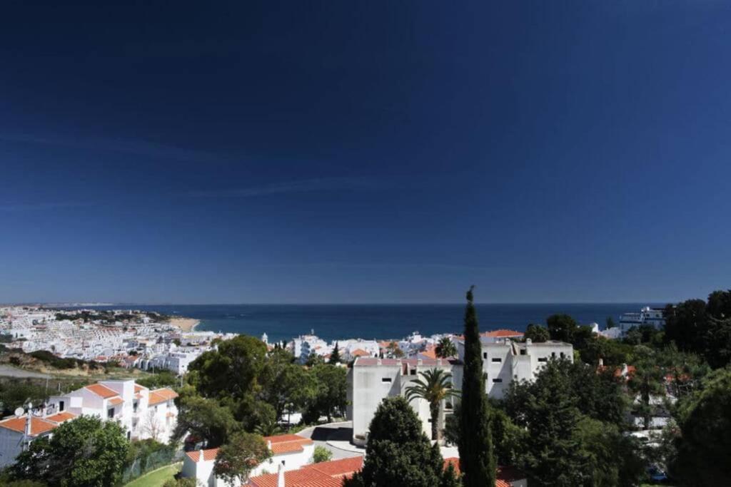 Apartamento Fabulous Sea View Studio Near Old Town Albufeira Exterior foto